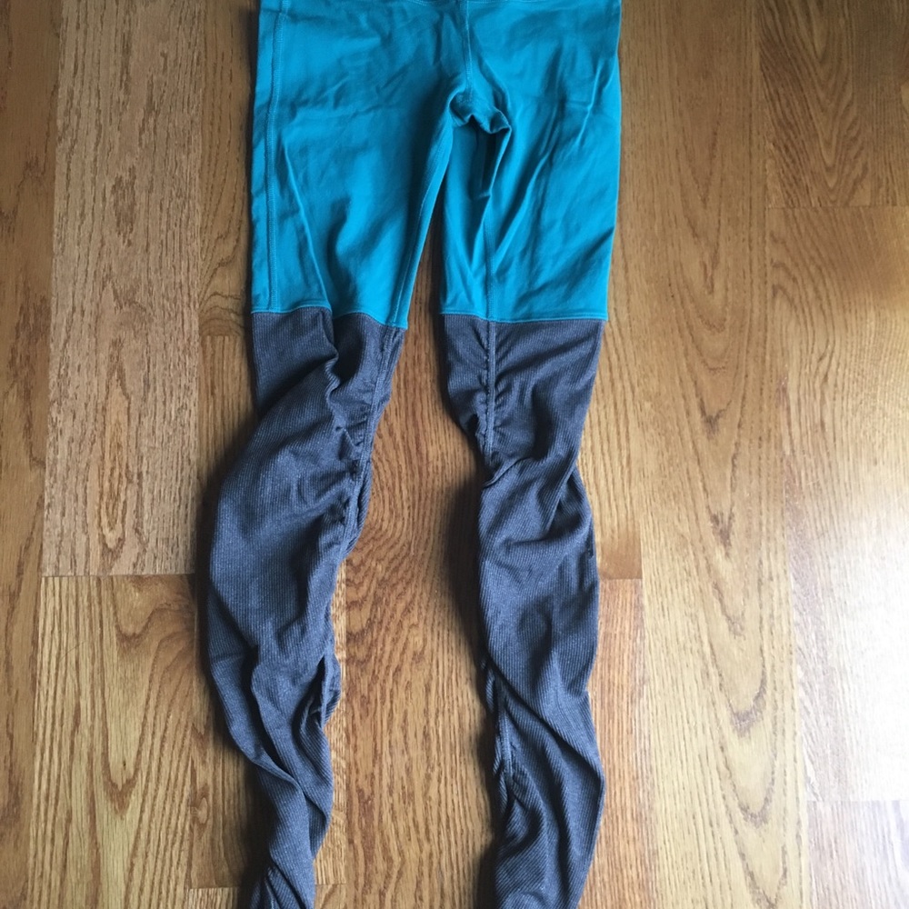 Alo Godess leggings green /gray